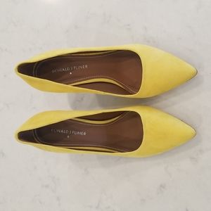 Donald J Pliner Treva Suede Pumps Yellow Size: 7